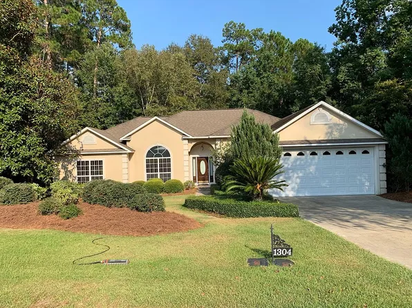 406 Ward St, Douglas, GA 31533