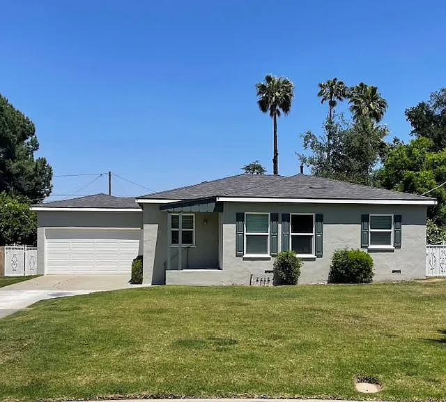 4303 Linwood Pl — Photo 1