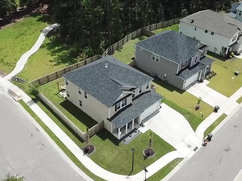 2nd image of 434 War Admiral Ln