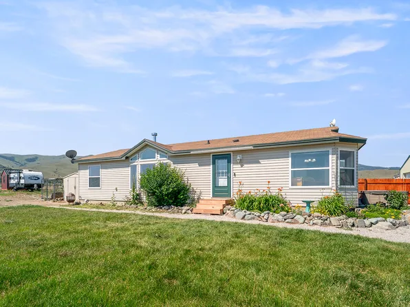 123 Weasel Creek Rd, Winston, MT 59647