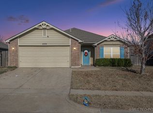 15201 E 109th Pl N, Owasso, OK 74055