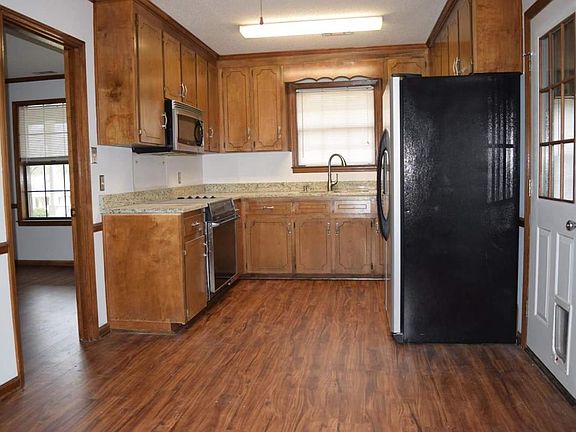 4th image of 267 Graceland Cir