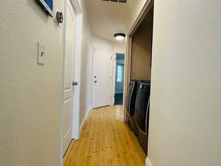 836 Marsh Creek Dr — Photo 22