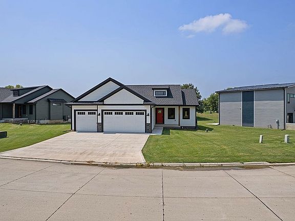 2nd image of 6674 Shadow Ridge Pl