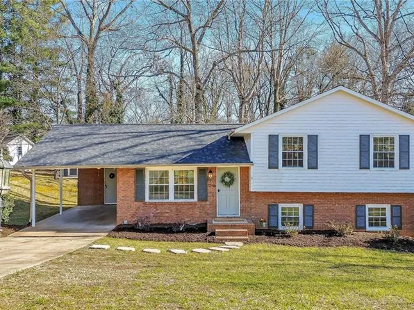 1248 Mountain View Rd, North Wilkesboro, NC 28659