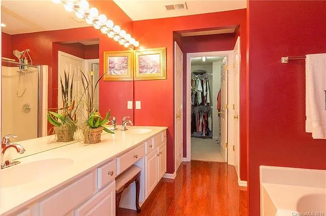 12415 Crowley Ct — Photo 9