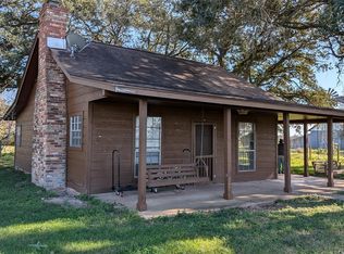 811 County Road 230, Glen Flora, TX 77443
