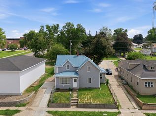 221 E Anson St, Marshalltown, IA 50158
