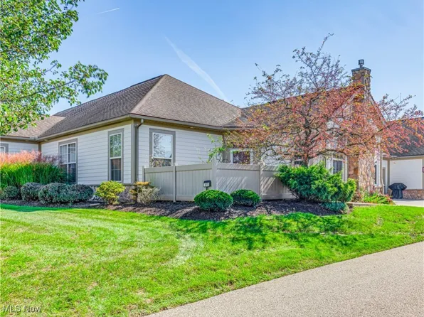 615 Crossings Cir, Tallmadge, OH 44278