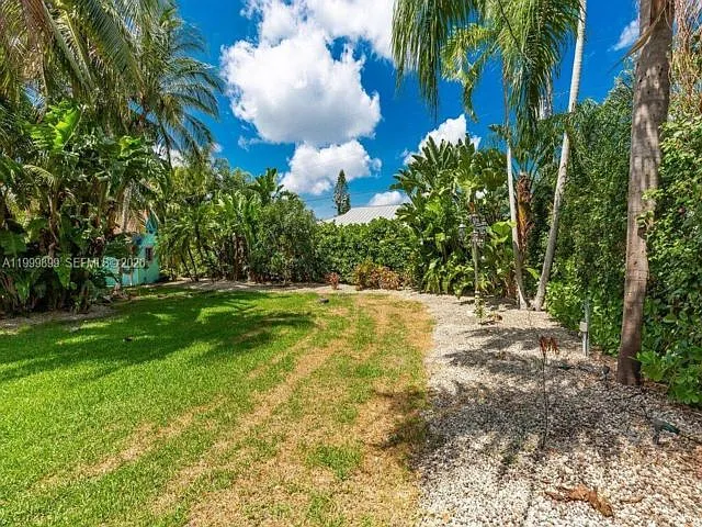 14610 Tarpon Dr — Photo 16