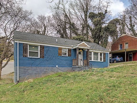 3rd image of 1020 Buck Dr