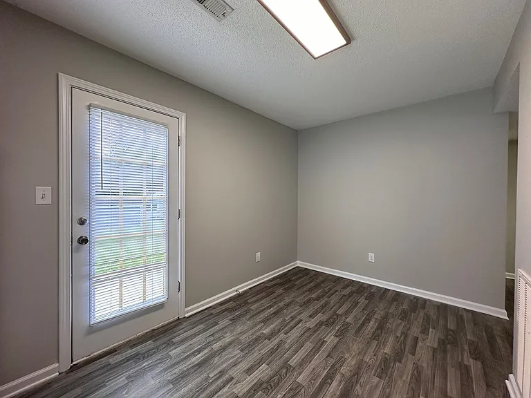 Rand 938 Townhomes — Photo 44