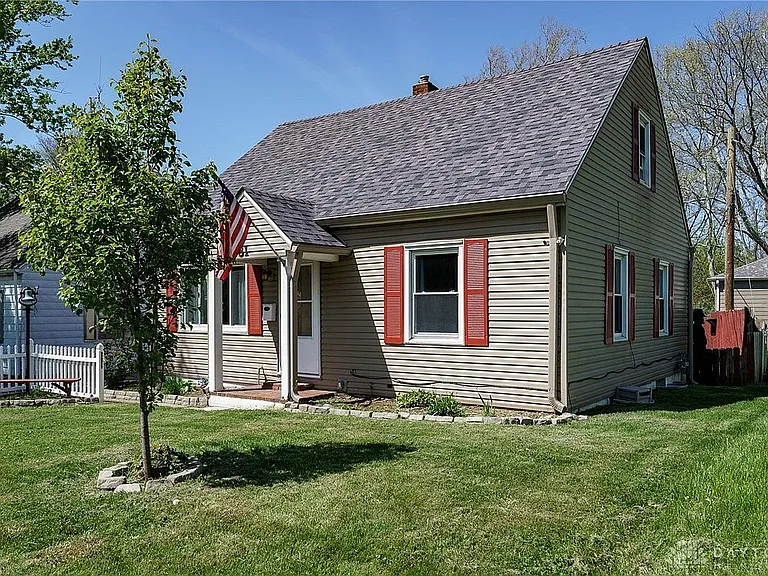 81 Thorpe Dr — Photo 4