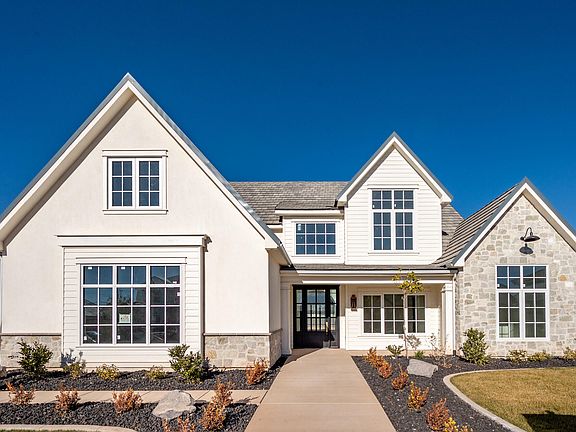 2nd image of 741 E Margarita Way