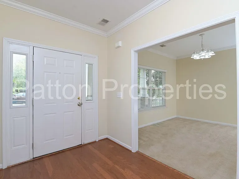 429 S Pickens St — Photo 3
