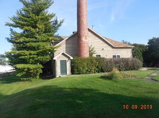 225 South St APT 101, Burlington, IL 60109