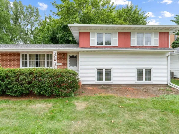 514 41st Ave, East Moline, IL 61244