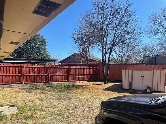 4th image of 606 Meadowcreek Ln