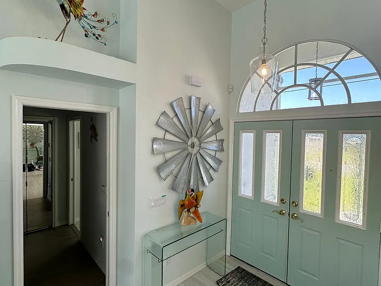 603 Rotonda Cir — Photo 30