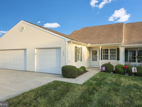 3rd image of 1403 Chami Dr #5