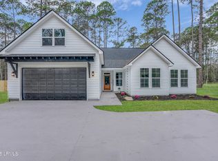 575 Sams Point Rd, Beaufort, SC 29907