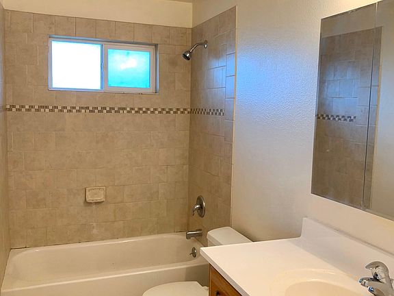 Newly renovated full bath. New water heater installed