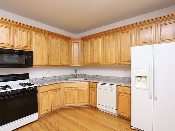 5th image of 4233 N Kenmore Ave #N3