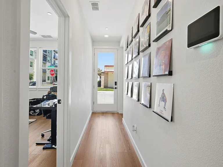 1525 Pecos St #102 — Photo 14