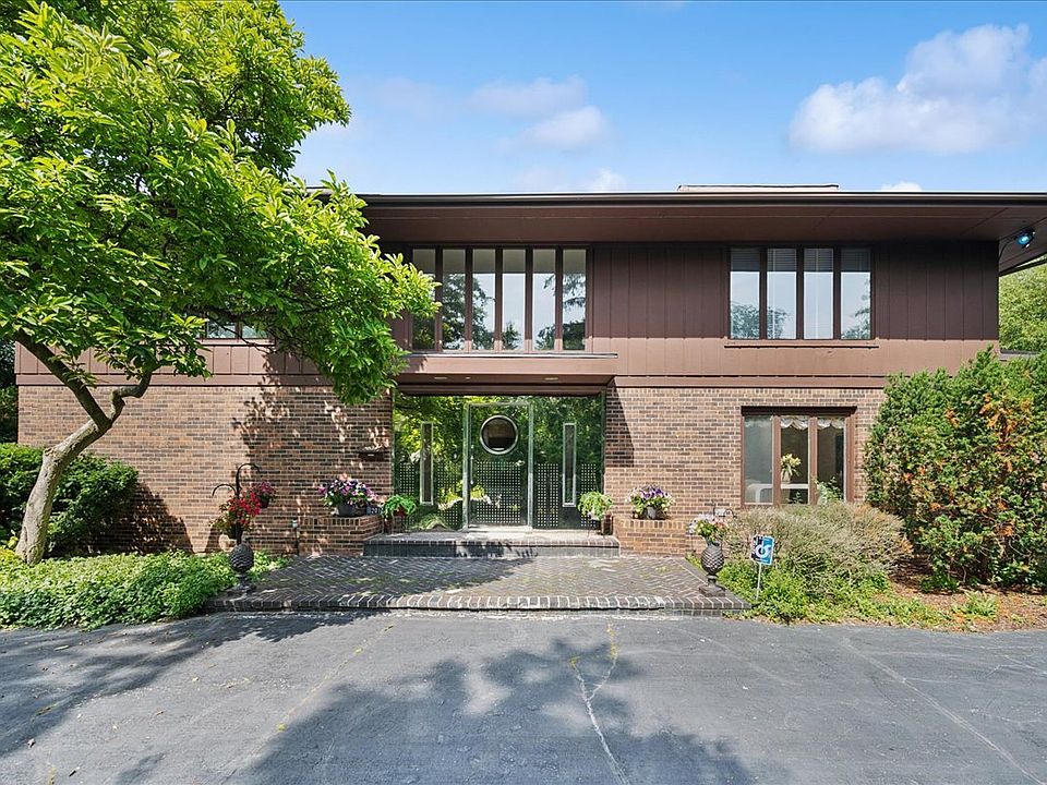 1st image of 201 Aspen Ln