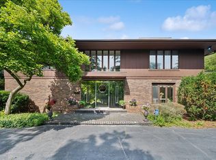 201 Aspen Ln, Highland Park, IL 60035