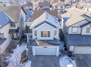 5935 6th Ave SW, Edmonton, AB T6X 0G4