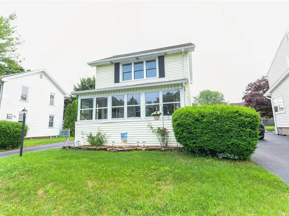 249 Zuber Rd, Rochester, NY 14622