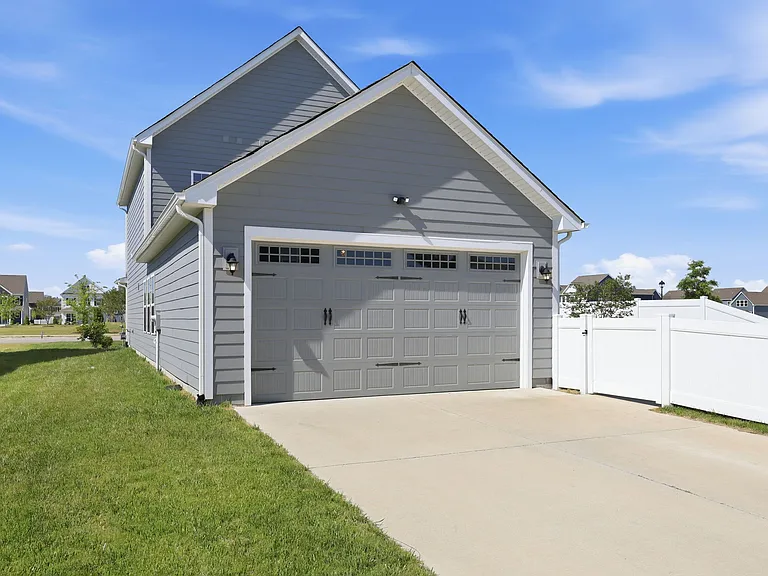 101 Iris Cir — Photo 36