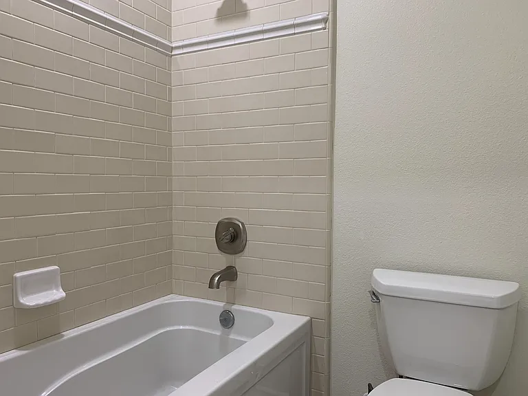 30 Desert Willow — Photo 12