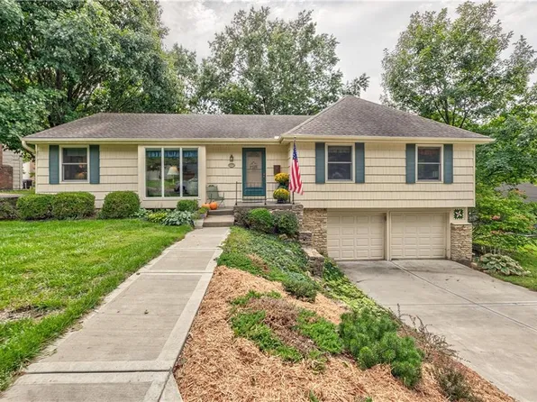 10803 W 98th St, Overland Park, KS 66214