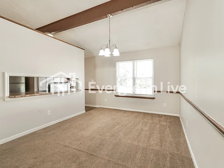 4209 Cap Chat St — Photo 5