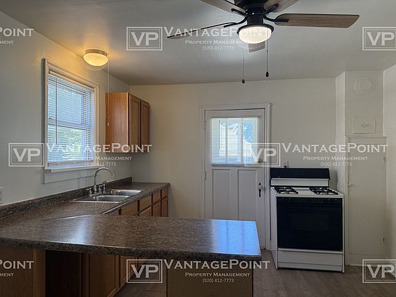 5th image of 832 Division St #3