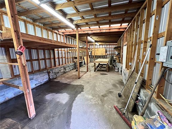 5th image of 4632 Baccich St