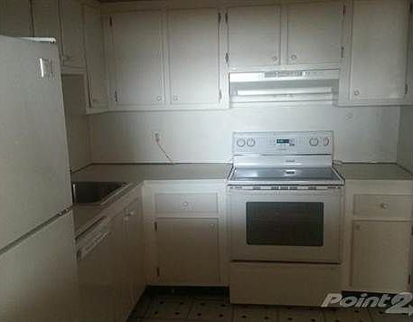 5th image of 1200 NE Miami Gardens Dr APT 819W