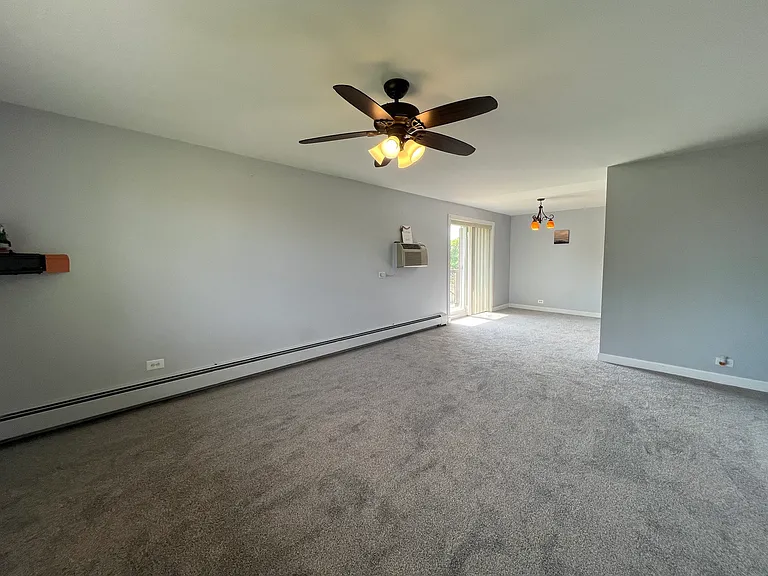 1880 Bonnie Ln #302 — Photo 11
