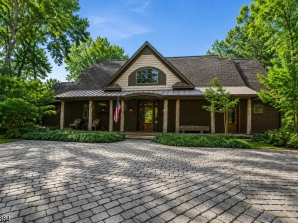 17 Quaker Church Rd, Allamuchy Twp., NJ 07821