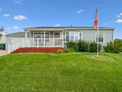 5620 Gordon Ave NW, Cedar Rapids, IA, 52405