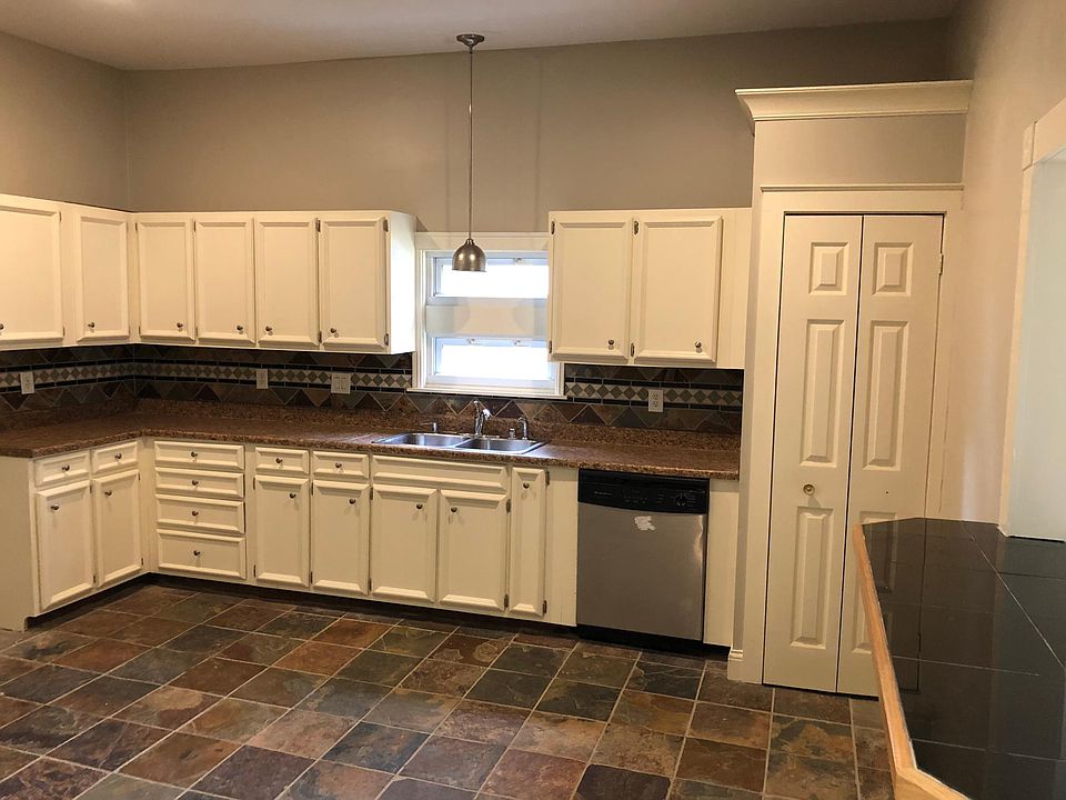 1st image of 4048 Crawford Ave