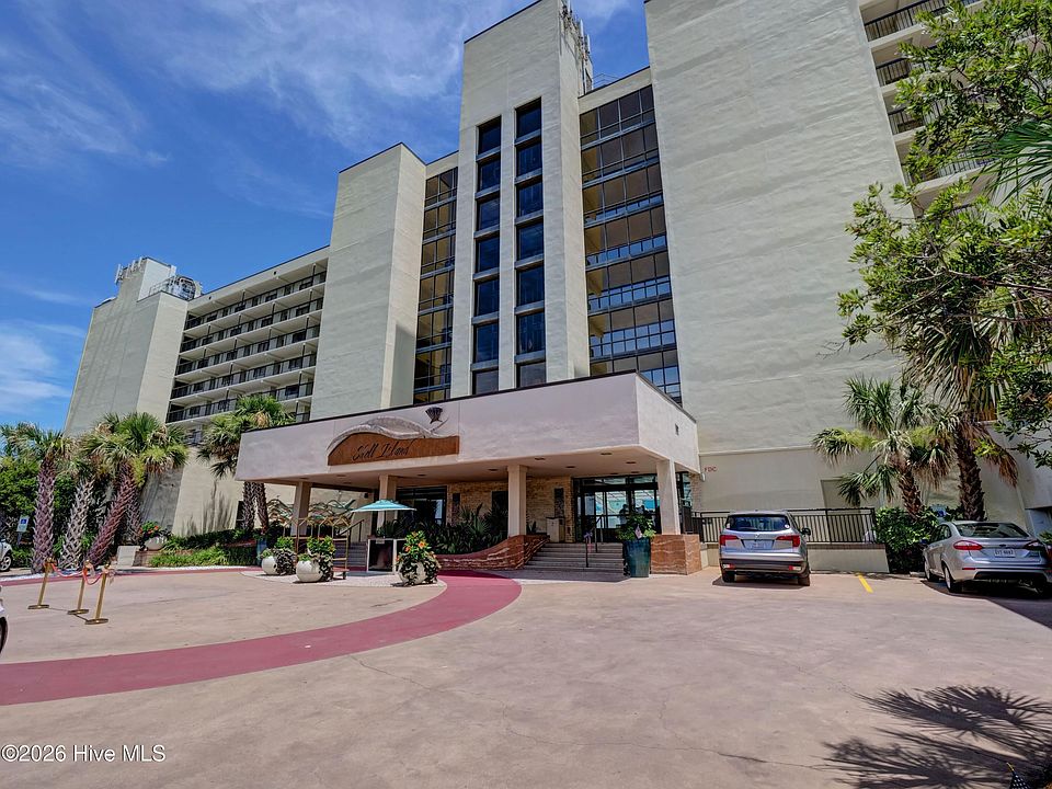 1st image of 2700 N Lumina Avenue N #617