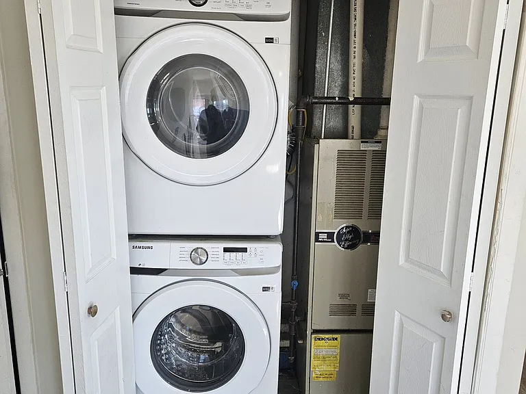 236 Brooks St #236 — Photo 6