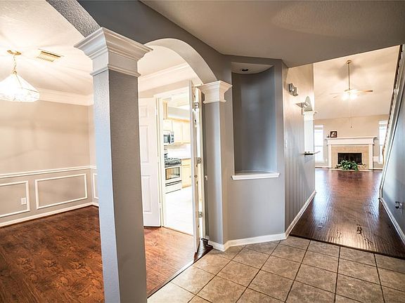 4th image of 834 Stevens Creek Ln