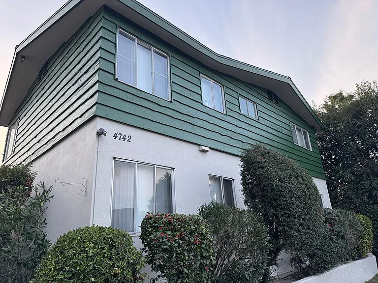 4742 E Mountain View Dr — Photo 1