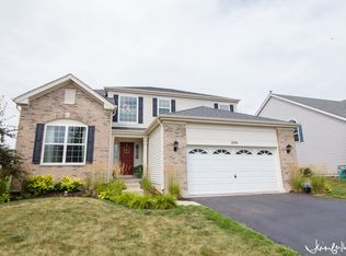 209 Fieldstone Dr, Woodstock, IL 60098