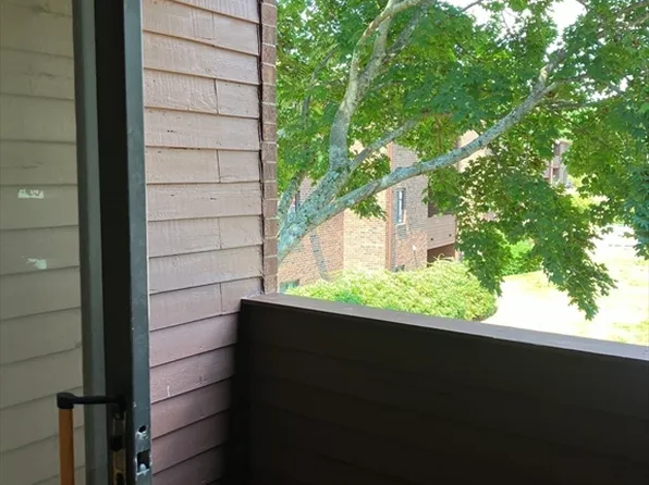 17 Davis Rd APT C15, Acton, MA 01720