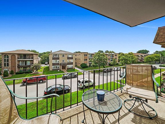 4th image of 10328 S Keating Ave APT 3A